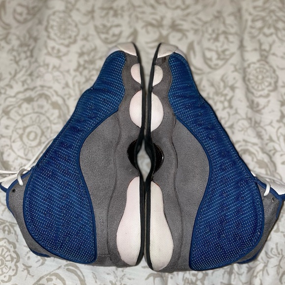 Jordan Retro 13 Flint 2010 Release
Size 6.5 Y (8 women) - Picture 3 of 5